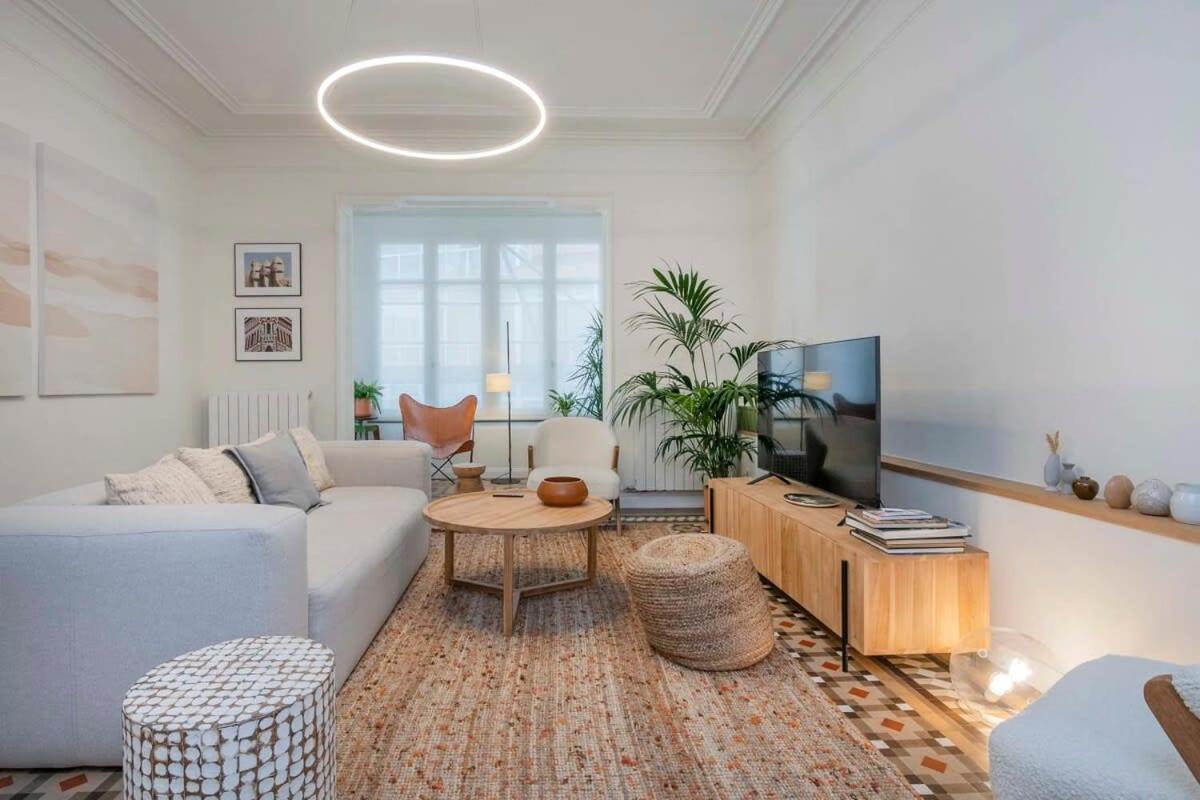 Amazing 5 Bd 5 Bathroom Next To Plaza Catalunya Appartamento Barcellona