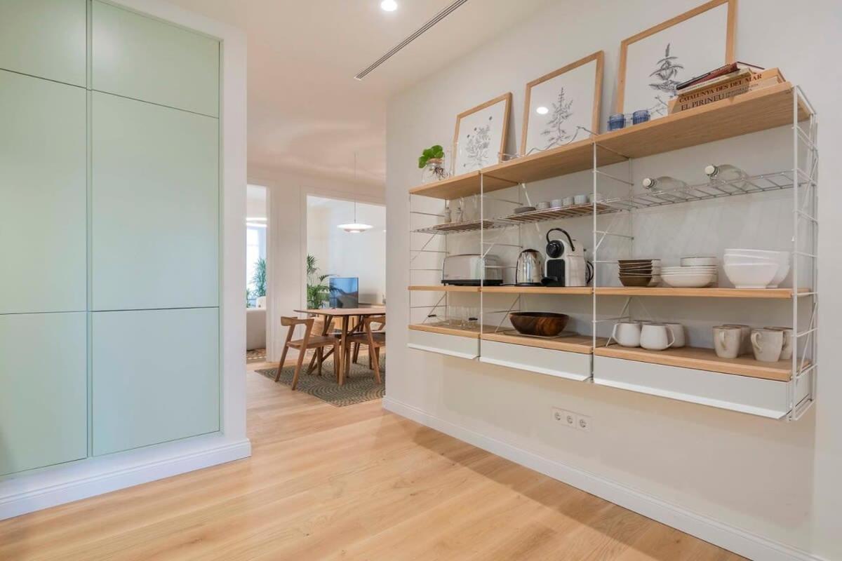 Apartment Amazing 5 Bd 5 Bathroom Next To Plaza Catalunya